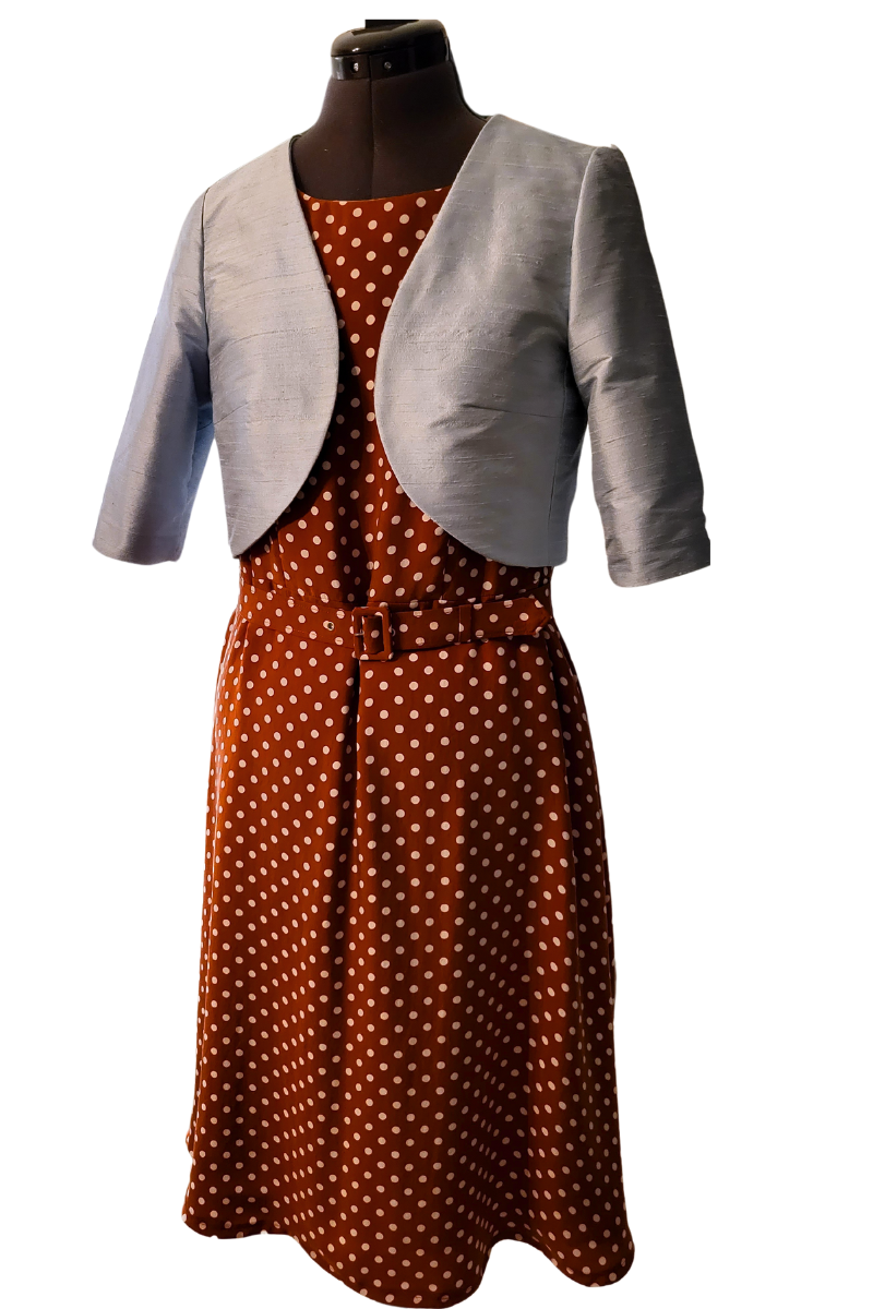 restverwerking, dupion zijde, wilde zijde, restje trouwjurk, bolero, feestoutfit, gelegenheidskleding, op maat gemaakt